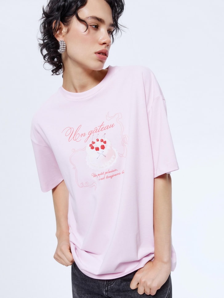 футболка оверсайз с принтом и патчем 4610517174017 фотография