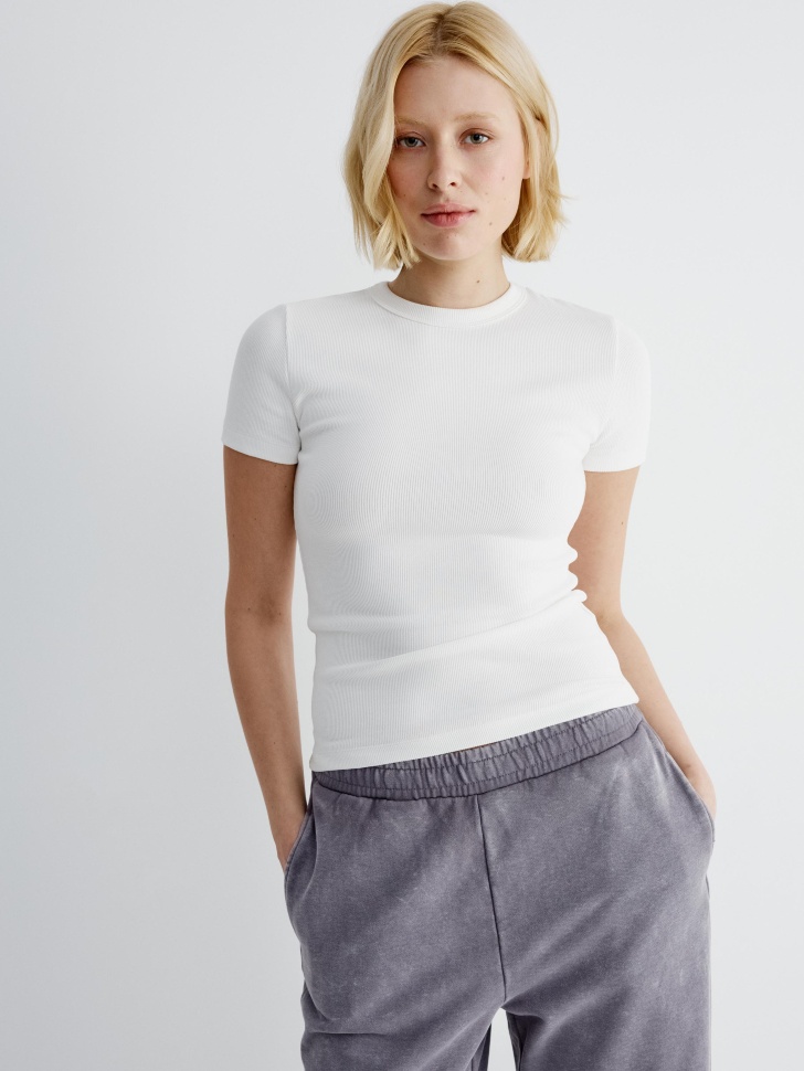 футболка приталенная в рубчик 4610517444592 фотография