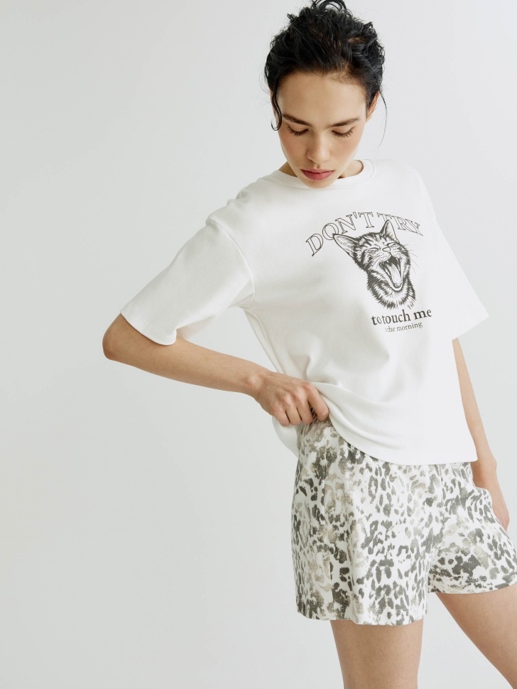 пижама с принтом из россии вид сбоку