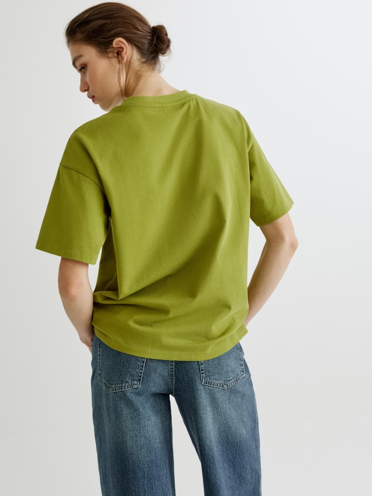 базовая футболка оверсайз по цене 999 руб вид справа