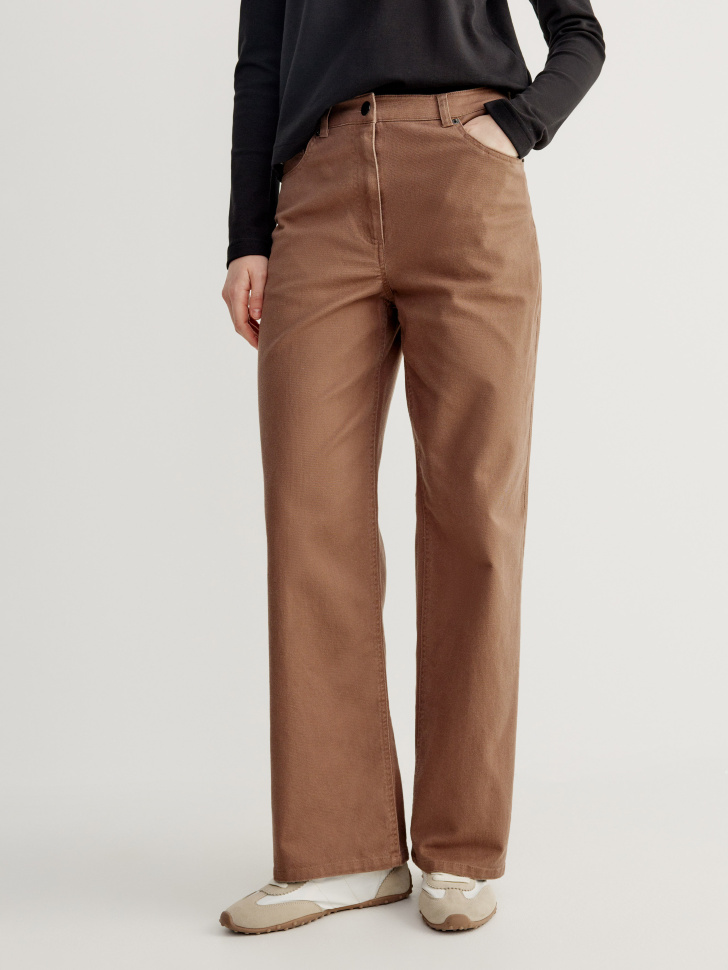 прямые брюки из мягкого хлопка с тенселем от бренда sela вид слева