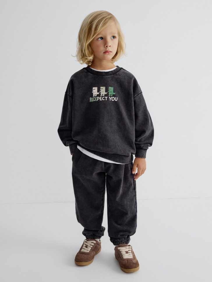 свитшот с принтом для мальчиков от бренда sela вид слева