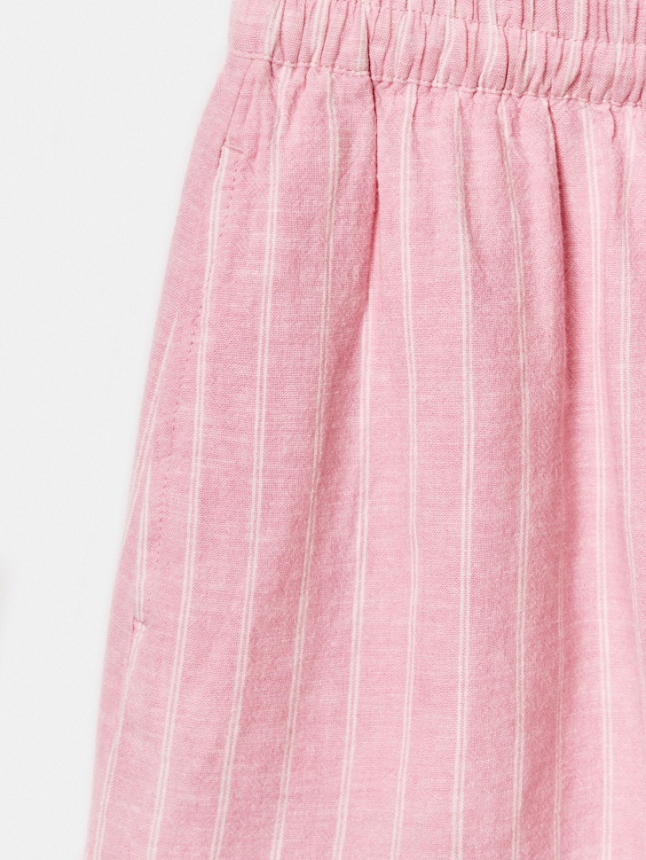 короткие шорты из смесового льна для девочек по цене 1799 руб вид справа