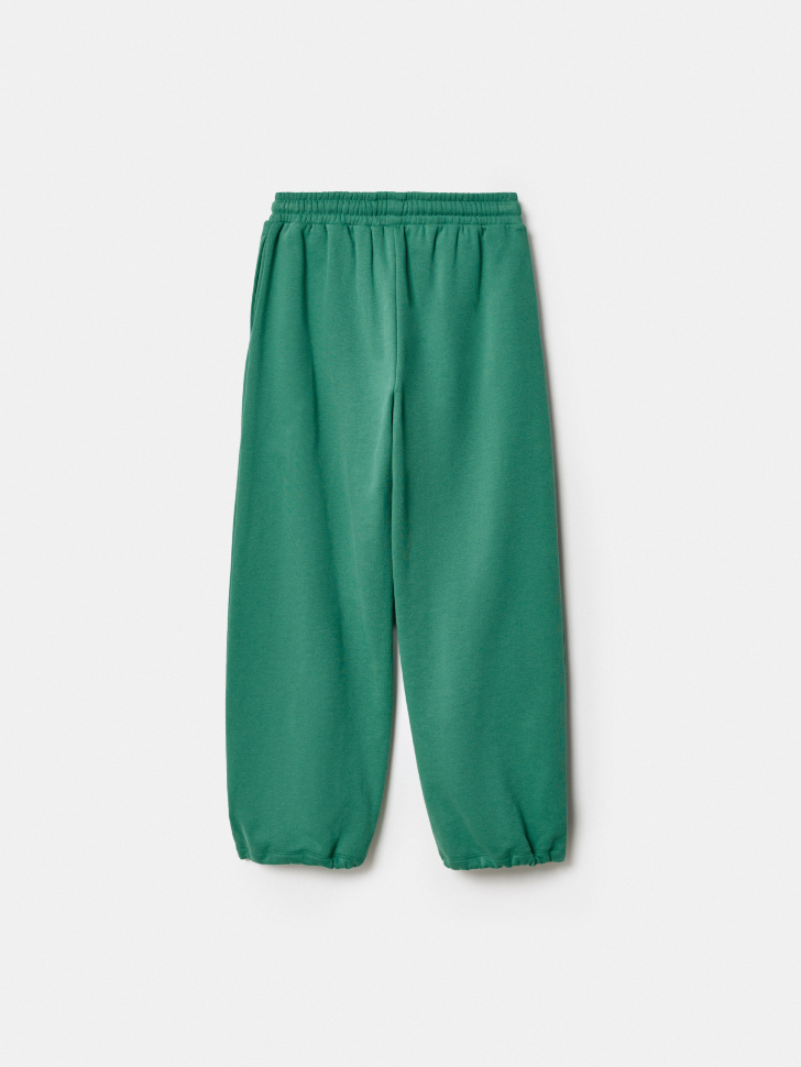 трикотажные брюки с утяжками по низу для мальчиков из россии вид сбоку