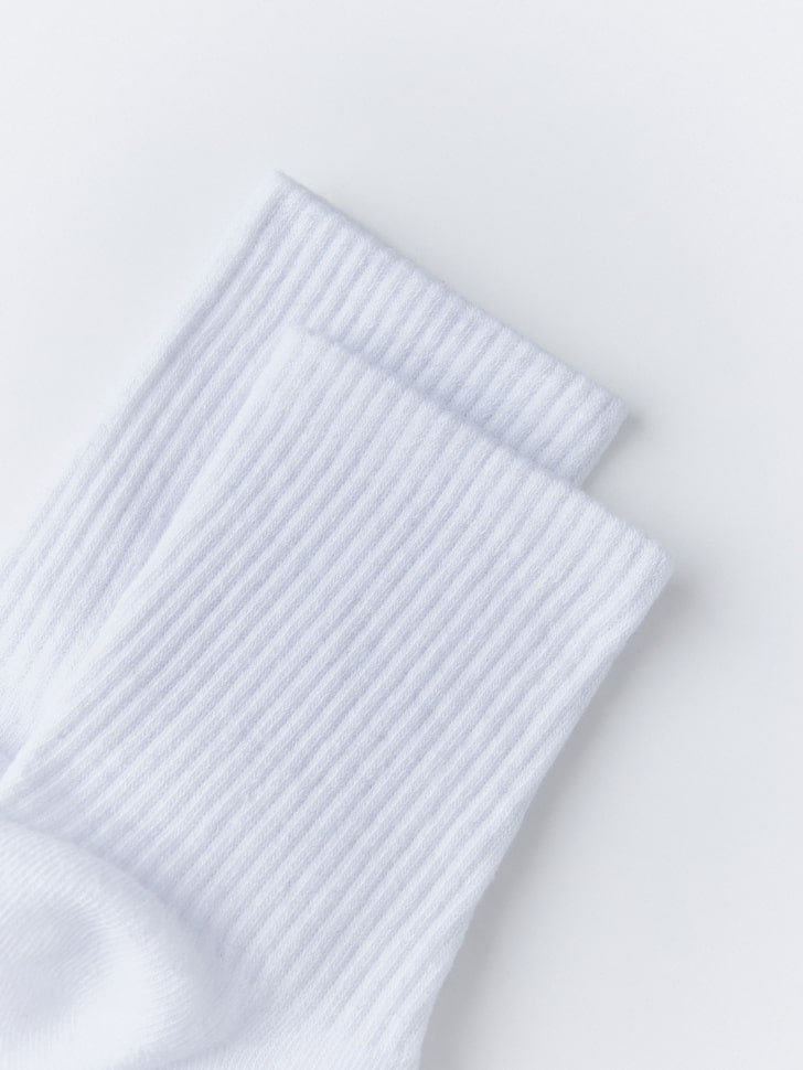 носки с жаккардовым принтом в рубчик 4610517092915 по акции