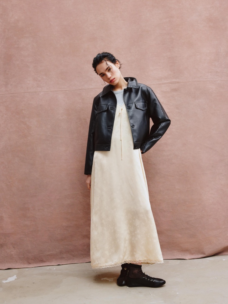 Товар с артикулом 4610517418647 вид сзади