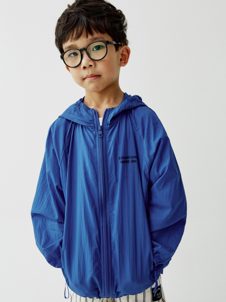 

Нейлоновая ветровка с защитой от ультрафиолета и сумкой-мешком для мальчиков, SL6804061151