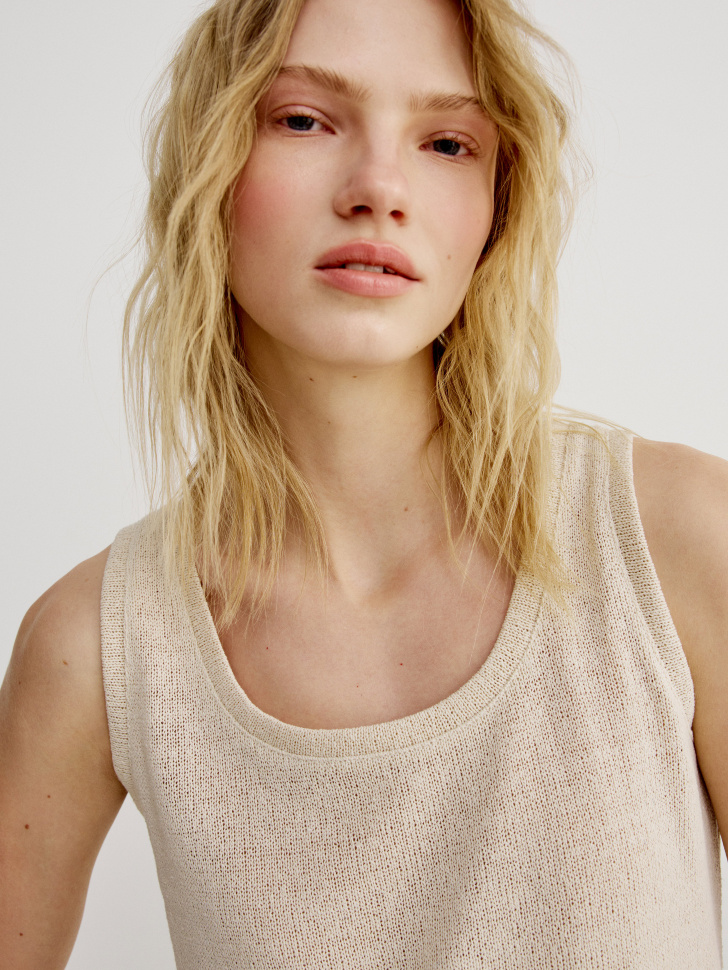 топ фактурной вязки по цене 1799 руб вид справа