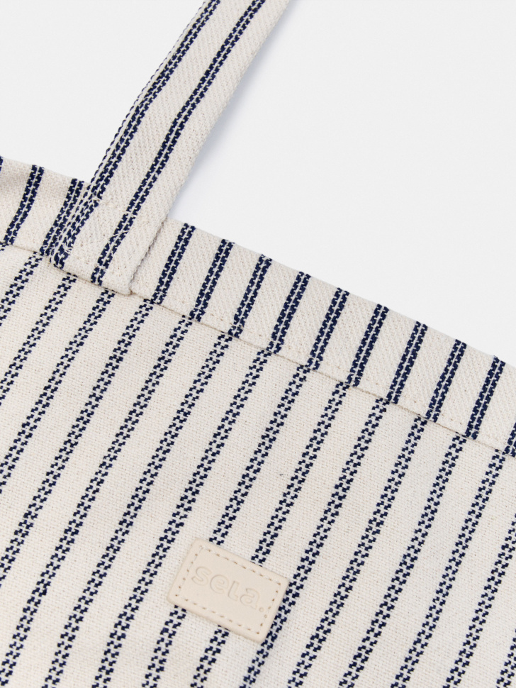 Товар с артикулом 4610517956644 вид сзади