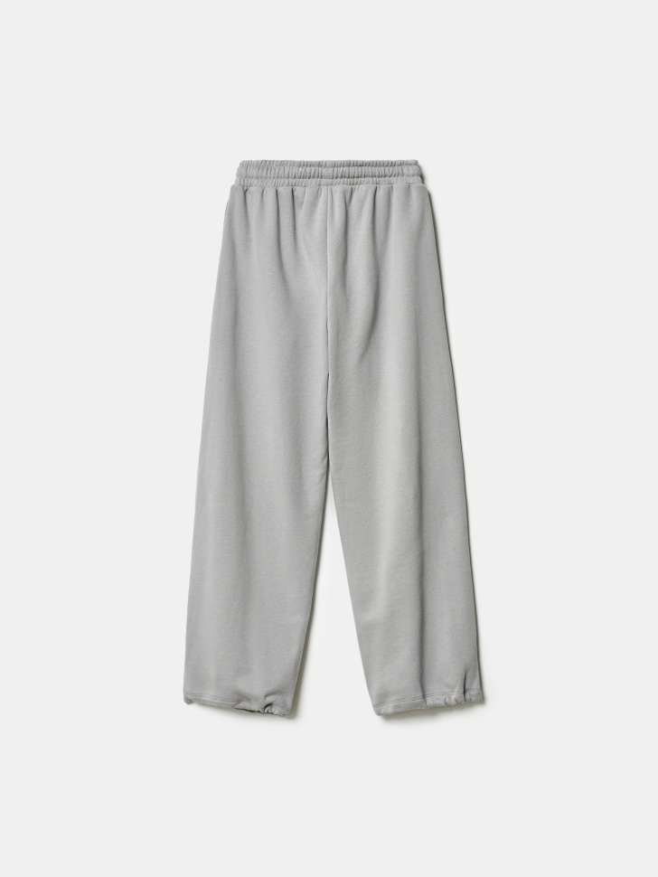 трикотажные брюки с утяжками по низу для мальчиков из россии вид сбоку