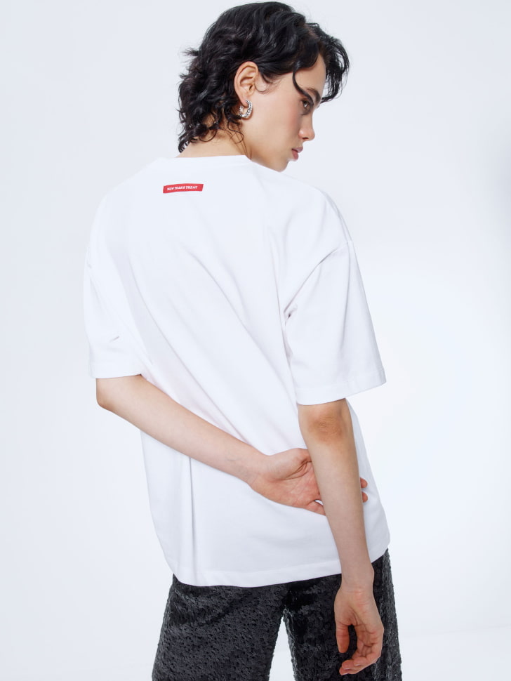 футболка оверсайз с принтом и патчем 4610517173881 с промокодом