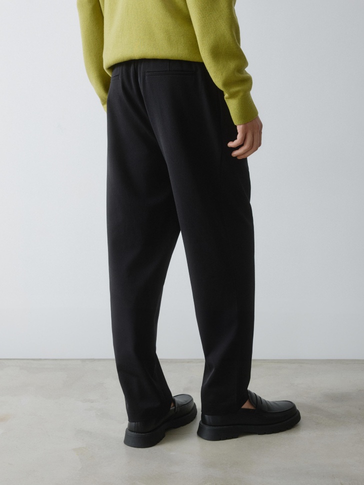 брюки slim fit со средней посадкой по цене 3599 руб вид справа