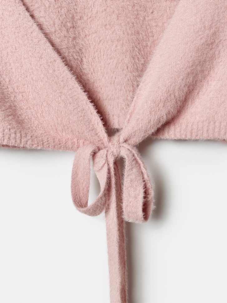 пушистый кардиган на запах из линейки  young из проверенных материалов спереди