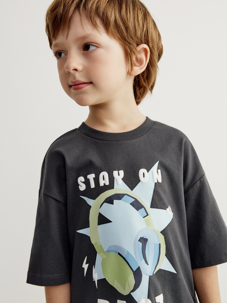 Футболка оверсайз с принтом для мальчиков 799₽