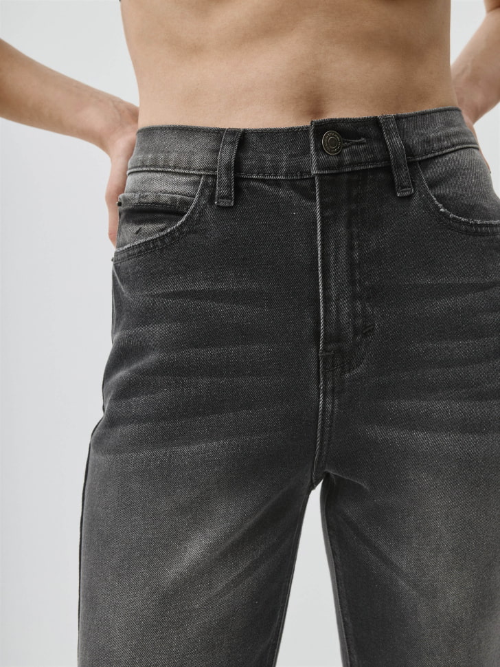 Джинсы 426 SLIM FIT с разрезами. Фото №6