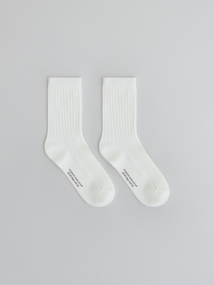 

Высокие носки с принтом