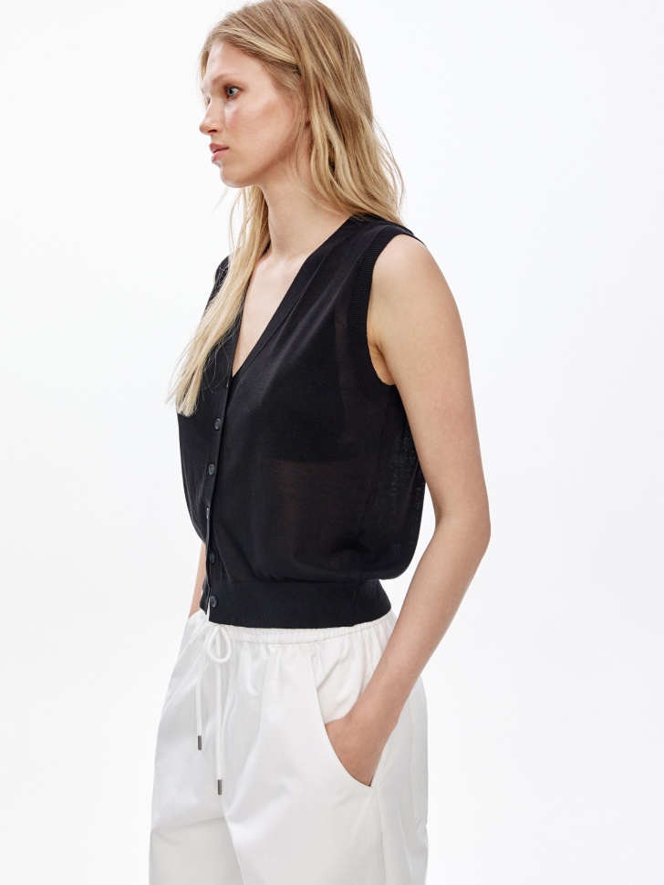 вязаный жилет из смесового лиоцелла с содержанием льна по цене 2999 руб вид справа