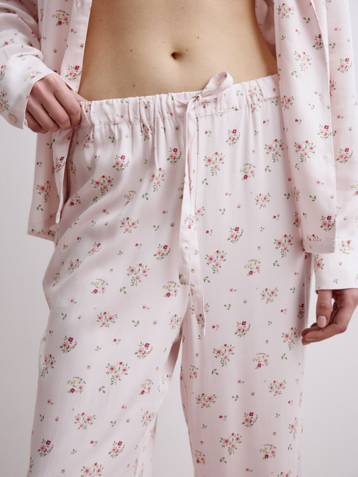 пижама из струящейся вискозы с принтом 4680798510941 по распродаже