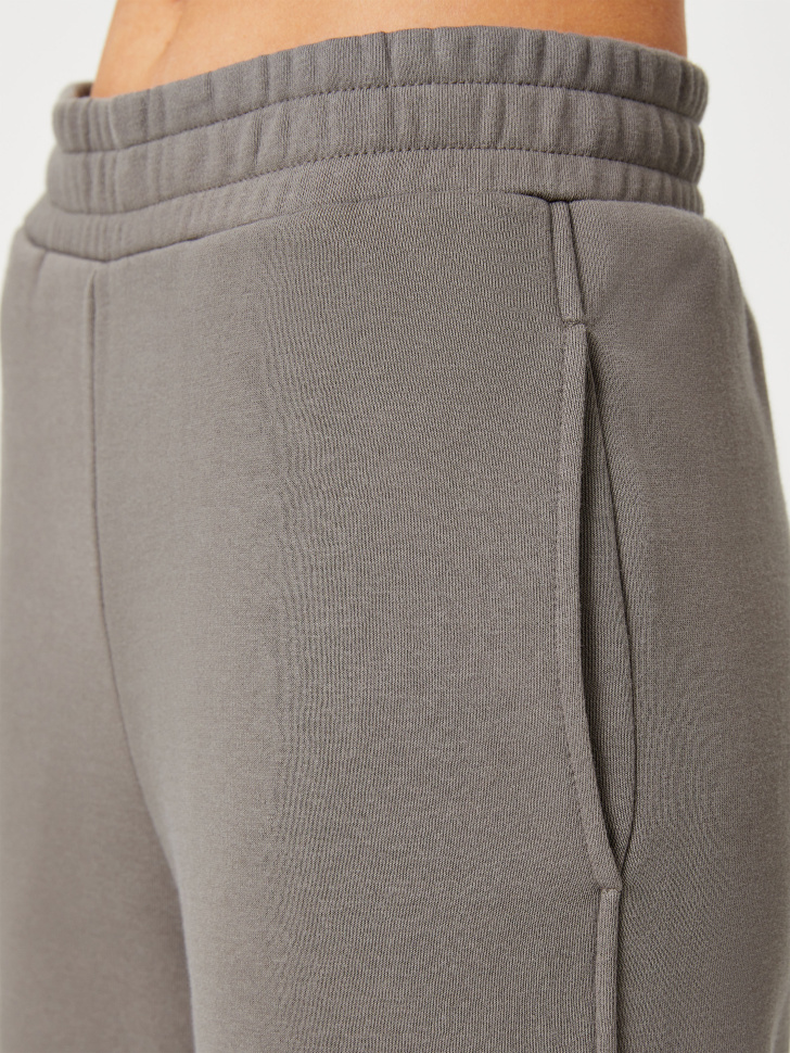 Трикотажные широкие брюки (серый, XL) sela 4680129207342 - фото 5