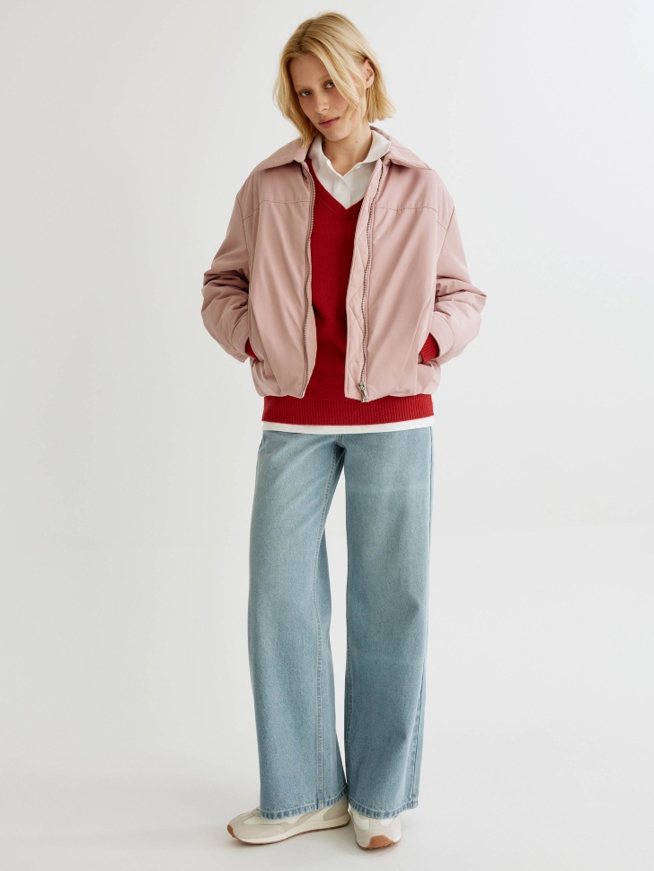 короткая куртка с воротником от бренда sela вид слева