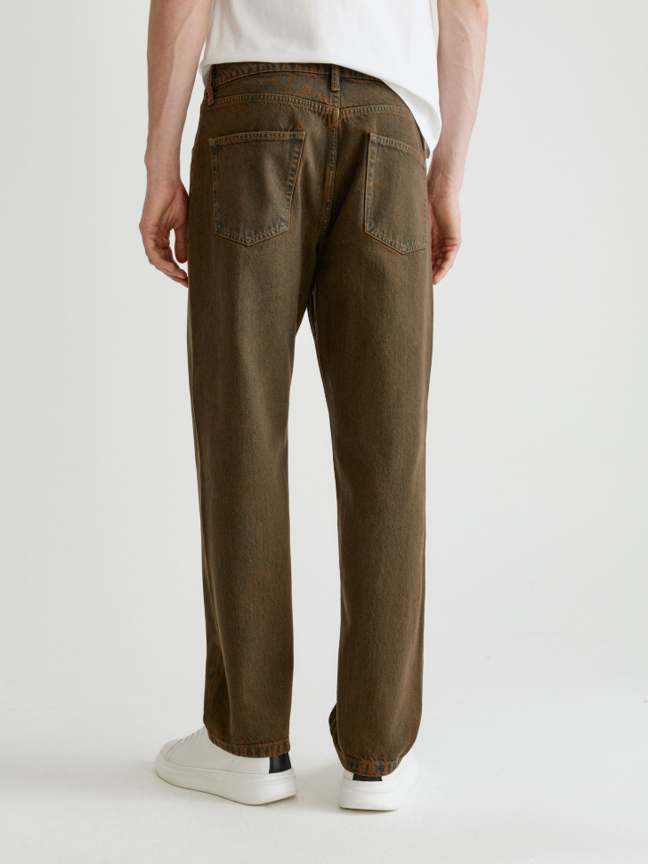 прямые джинсы со средней посадкой по цене 3999 руб вид справа