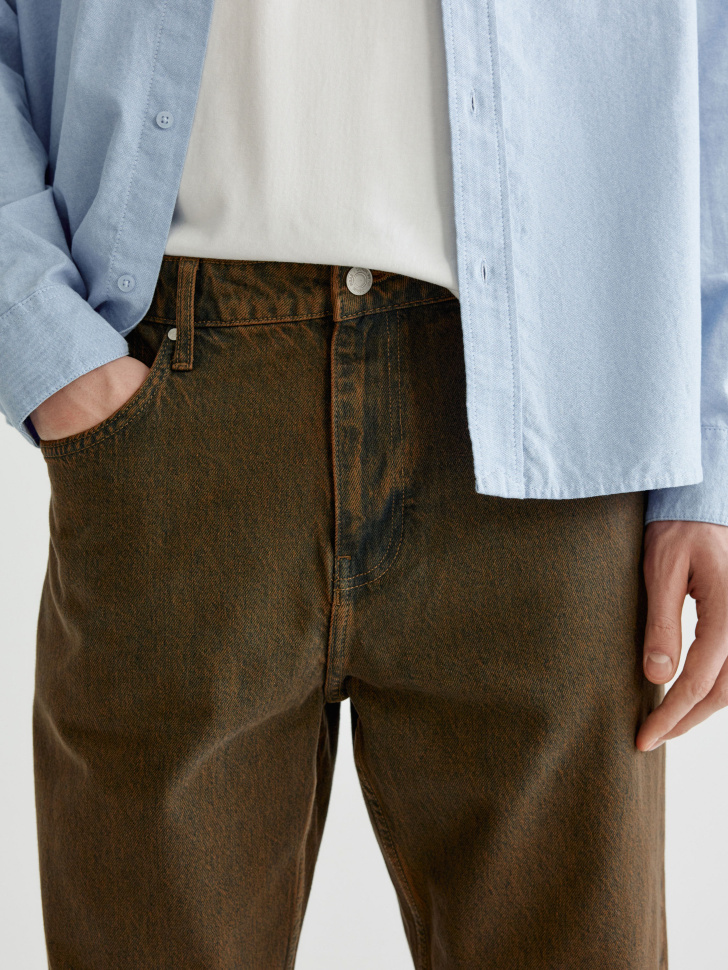 прямые джинсы со средней посадкой из россии вид сбоку