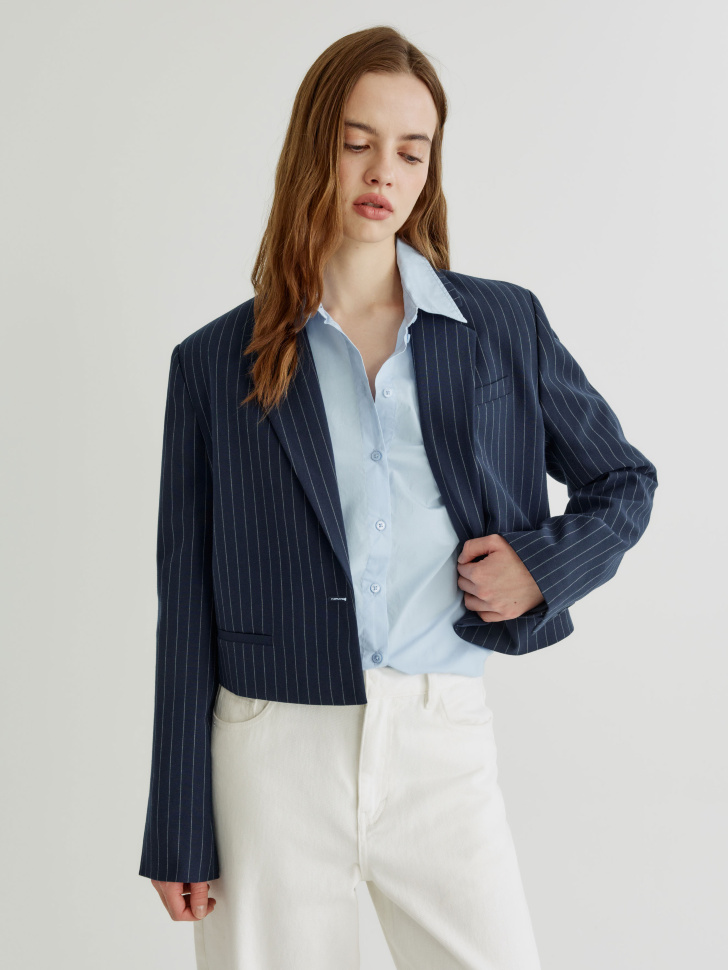 однобортный укороченный жакет из россии вид сбоку