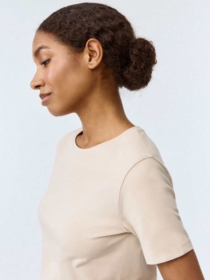 

Футболка EVA SLIM FIT