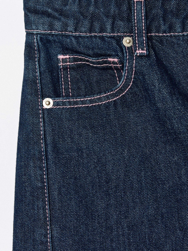 Товар розового цвета с внутренней стороны