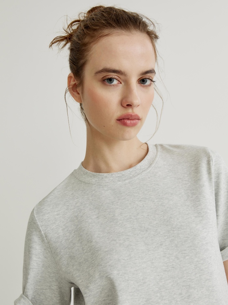 базовая футболка из интерлока по цене 1299 руб вид справа