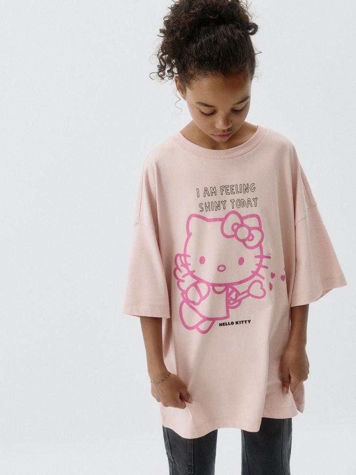 

Футболка оверсайз с принтом Hello Kitty для девочек