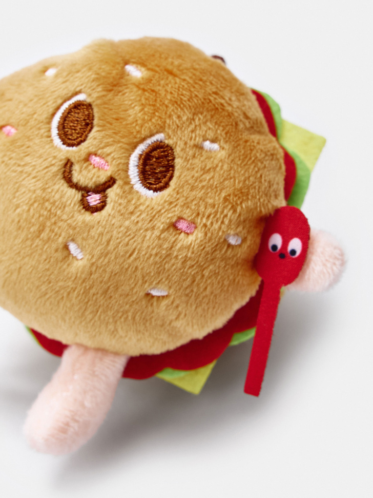 игрушка-украшение для обуви детская по цене 599 руб вид справа