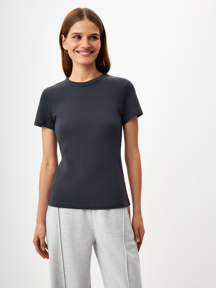 

Футболка KIRA SLIM FIT