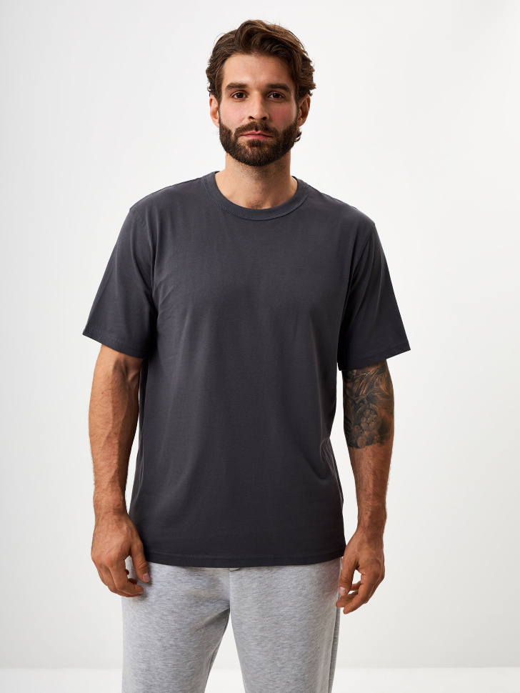 

Футболка PETER REGULAR FIT базовая