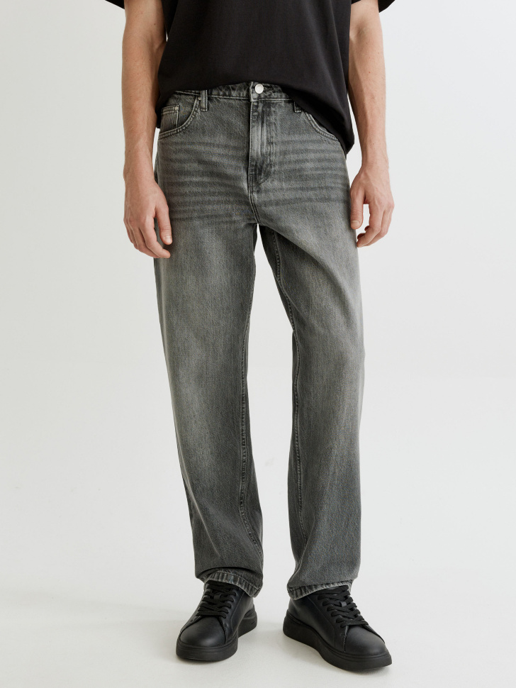 прямые джинсы со средней посадкой от бренда sela вид слева