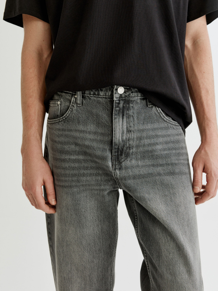 прямые джинсы со средней посадкой из россии вид сбоку