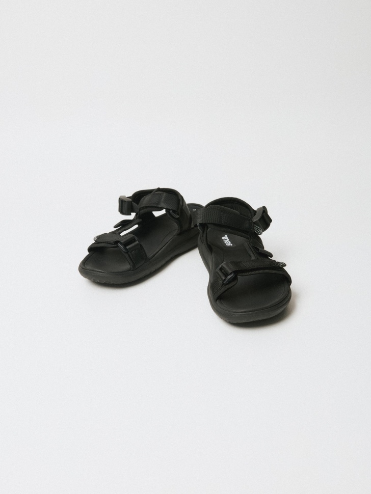 сандалии на липучках для мальчиков из проверенных материалов спереди