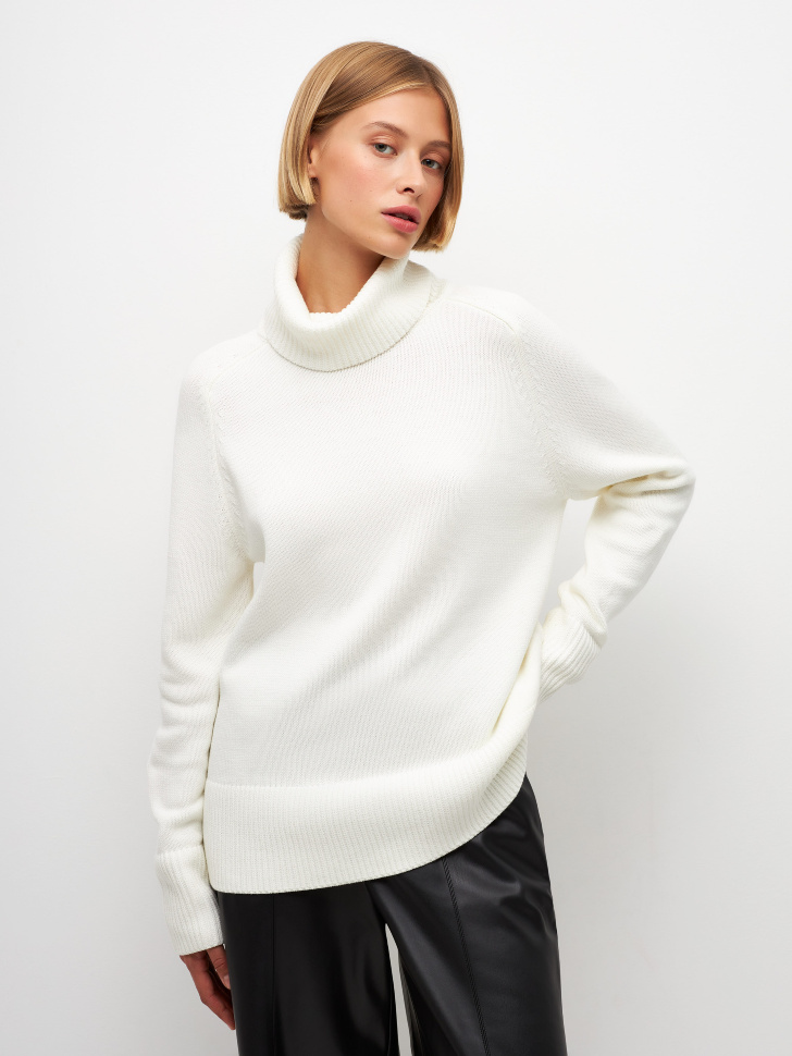 Вязаный свитер с воротником (белый, XS)