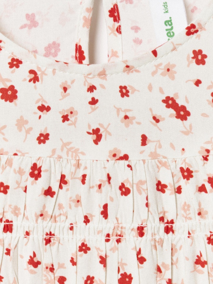 набор из блузки и шорт для девочек из проверенных материалов спереди