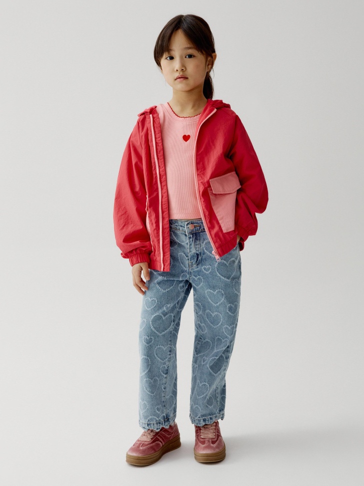 майка в рубчик с вышивкой для девочек от бренда sela вид слева