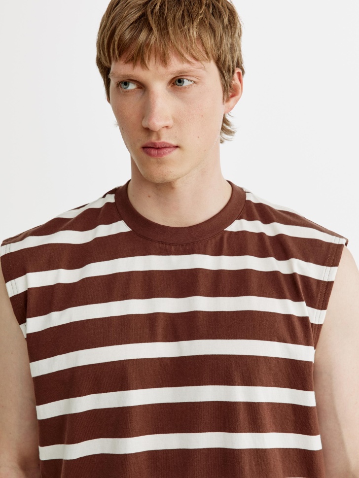 Товар с артикулом 4640611151775 вид сзади