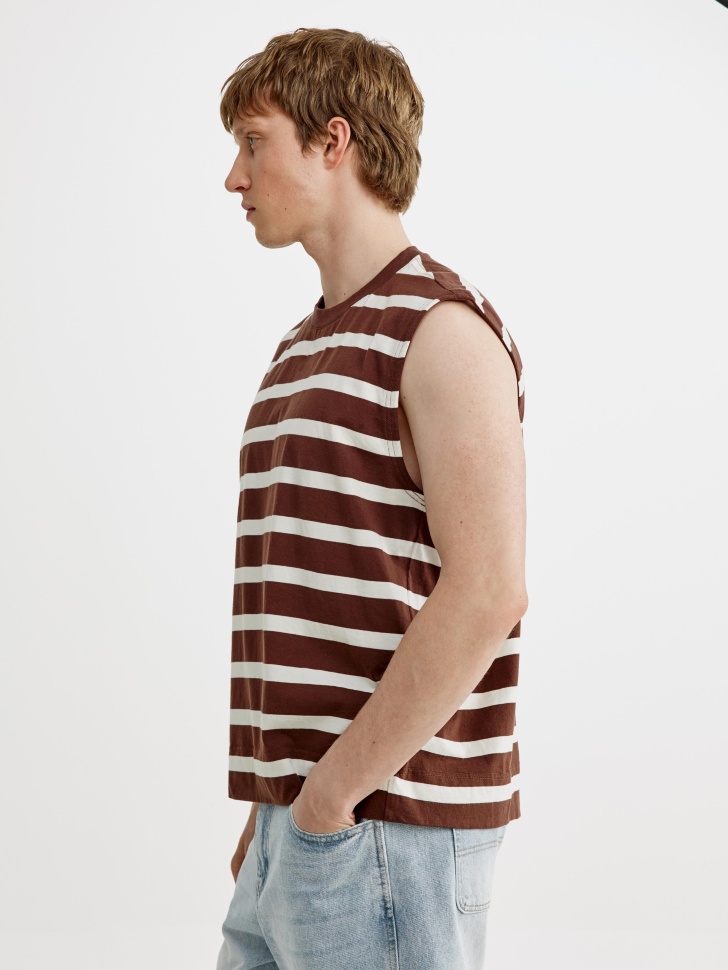 трикотажная майка в полоску из россии вид сбоку