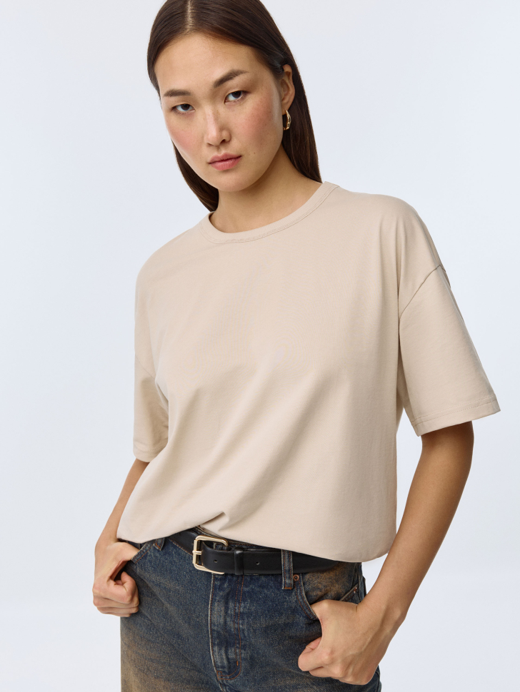 

Футболка MIRA OVERSIZE FIT