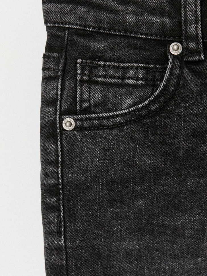 Джинсы Slim fit для мальчиков. Фото №4