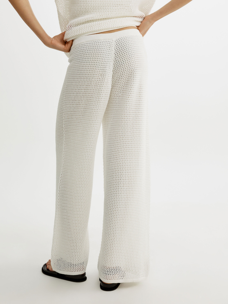 вязаные широкие брюки кроше из россии вид сбоку