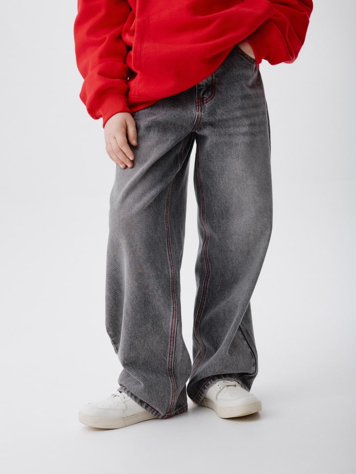 

Джинсы Straight fit с красной строчкой для мальчиков, SL5811071403