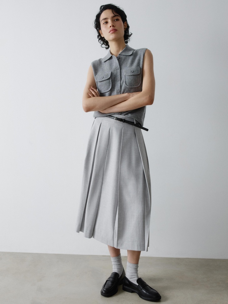 жилет из 100% шерсти 4610517254139 по акции