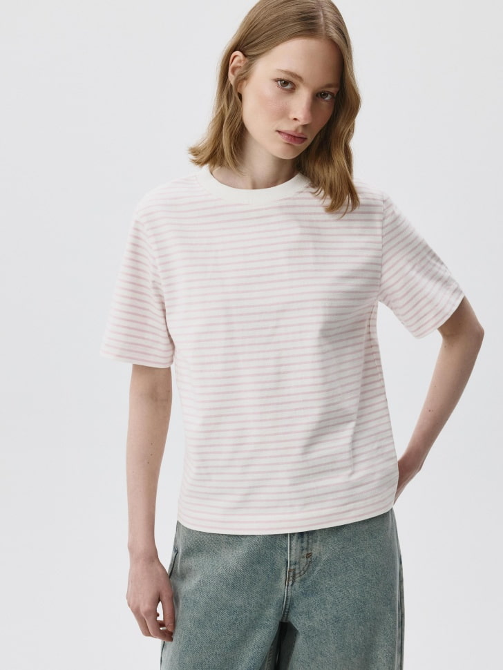 

Футболка JADE OVERSIZE FIT