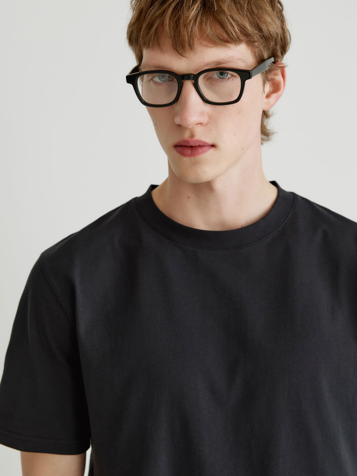 базовая футболка peter regular fit по цене 1299 руб вид справа