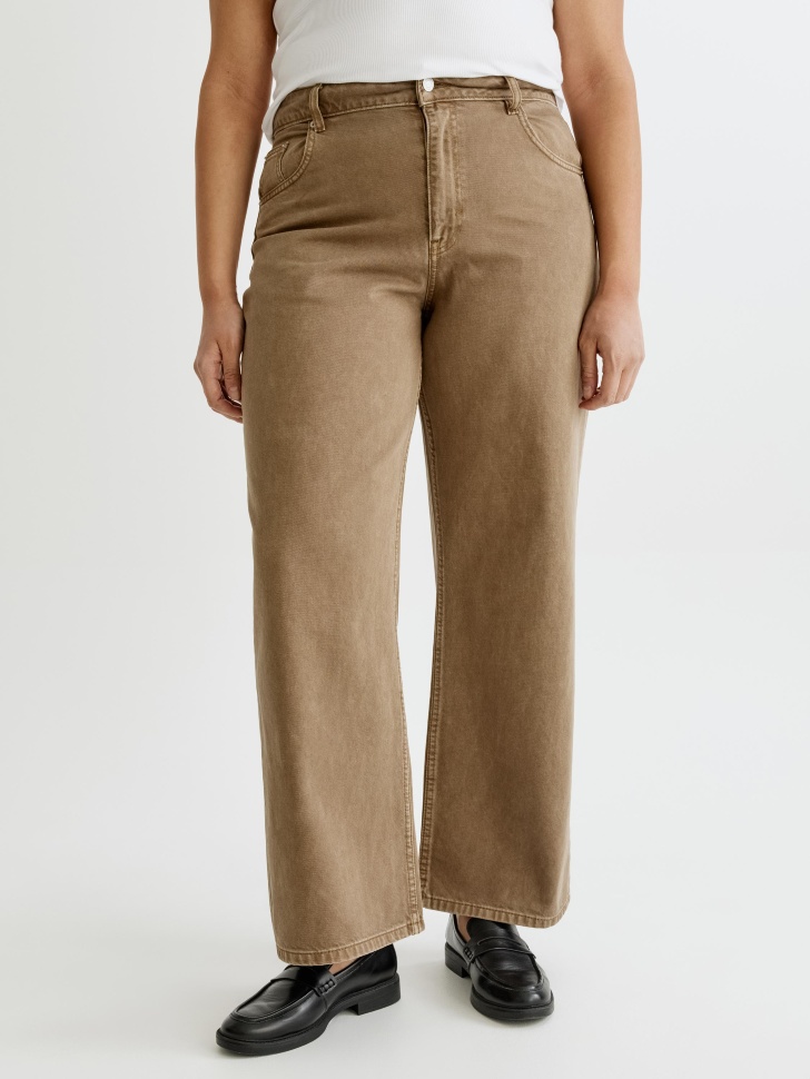 джинсы wide leg классического стиля с лицевой стороны